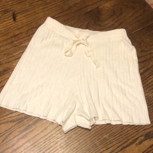 On 12th ribbed sweater shorts - Picture 1 of 5